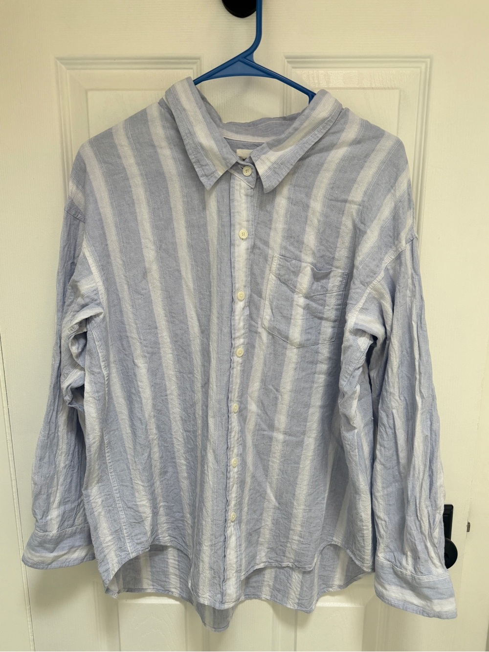 Aritzia Linen Light Blue & White Striped Button-Up Shirt
